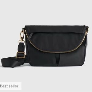 Quince Revive Nylon crossbody travel bag, black